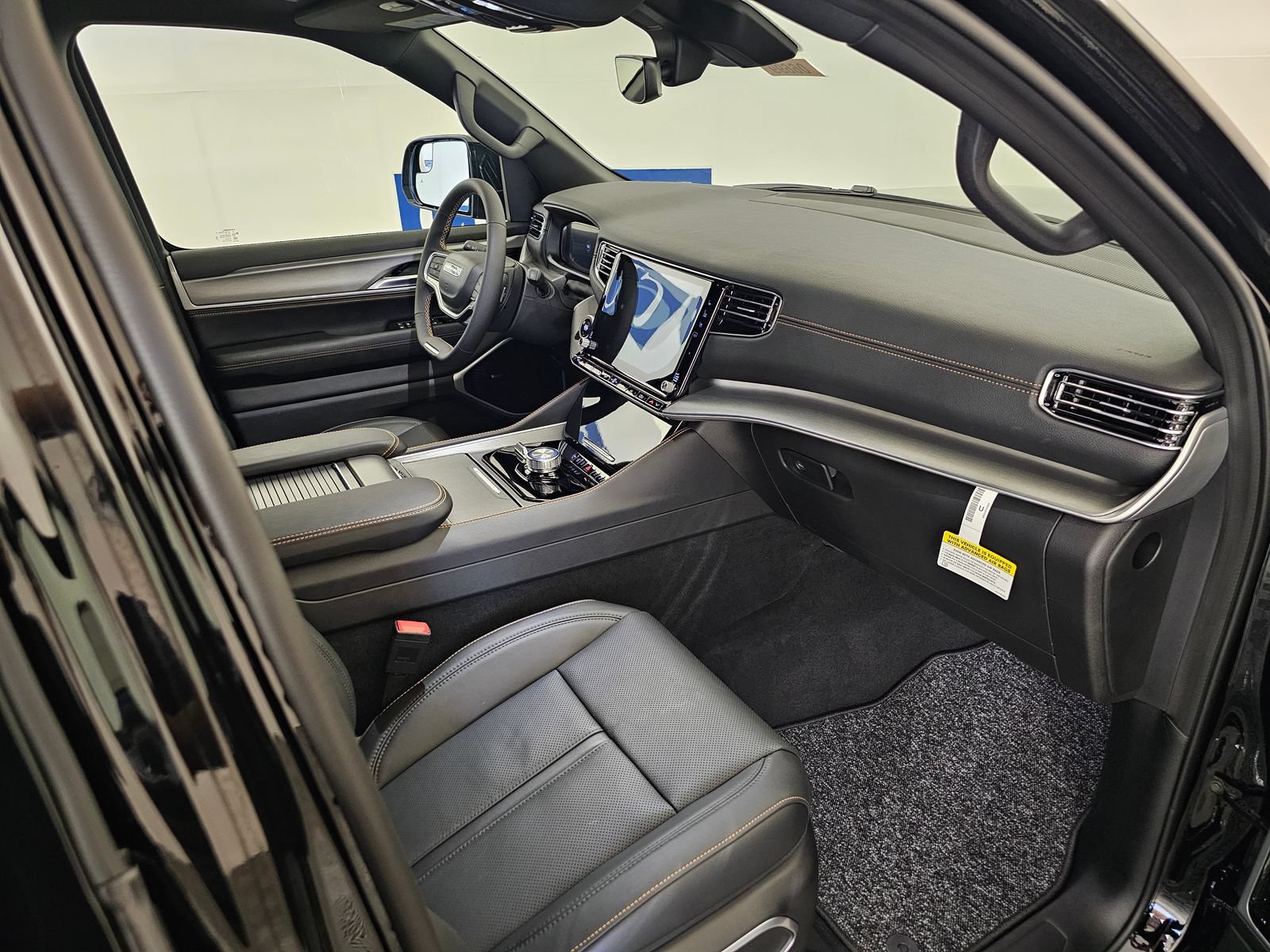 New 2026 Jeep Grand Wagoneer 4WD image 32