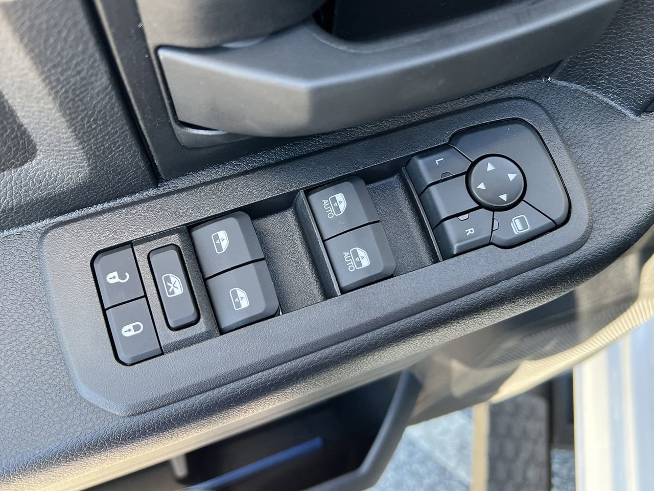 New 2026 RAM 3500 Tradesman AWD/4WD image 18