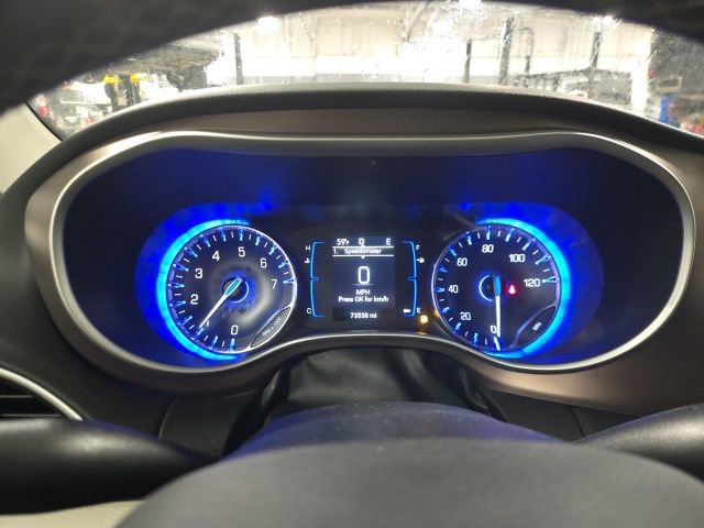 Used 2023 Chrysler Voyager LX image 16