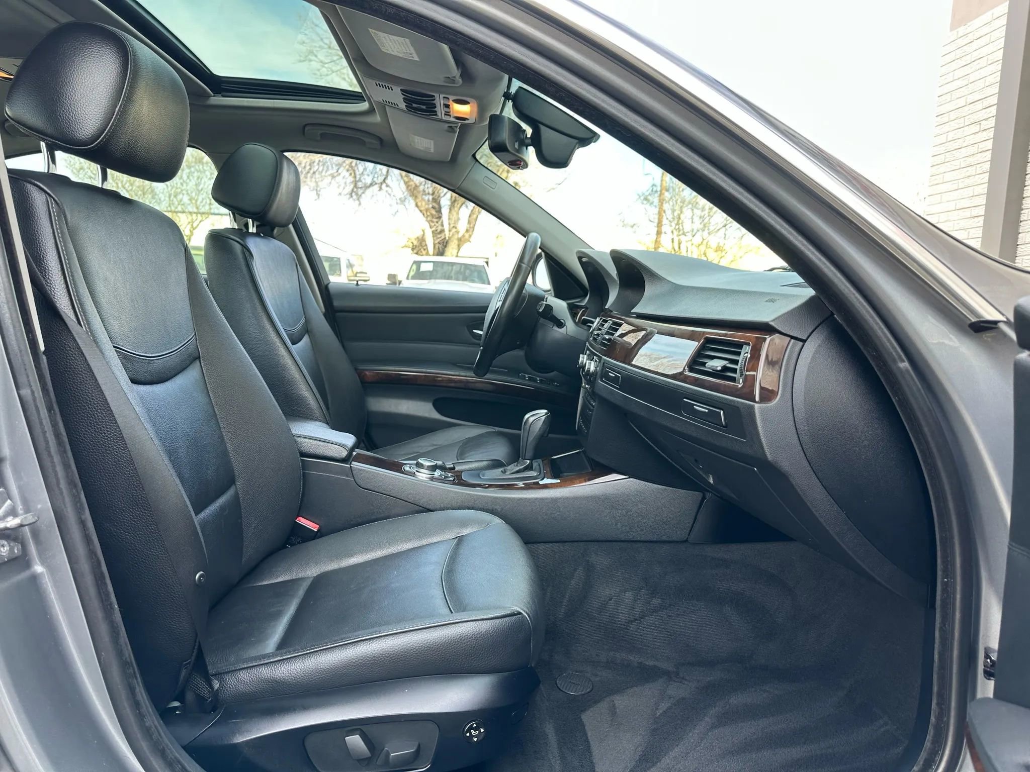 Used 2010 BMW 335d Sedan image 21