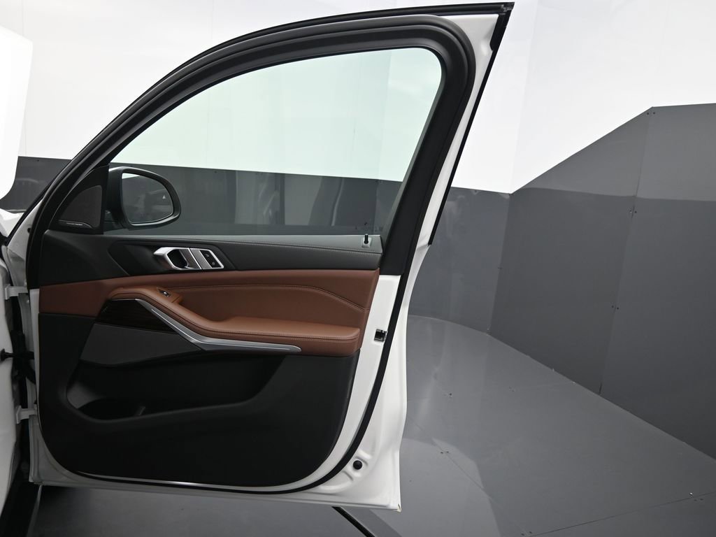 New 2026 BMW X5 xDrive40i AWD/4WD image 24