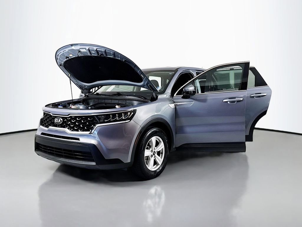 Used 2021 Kia Sorento LX FWD image 12