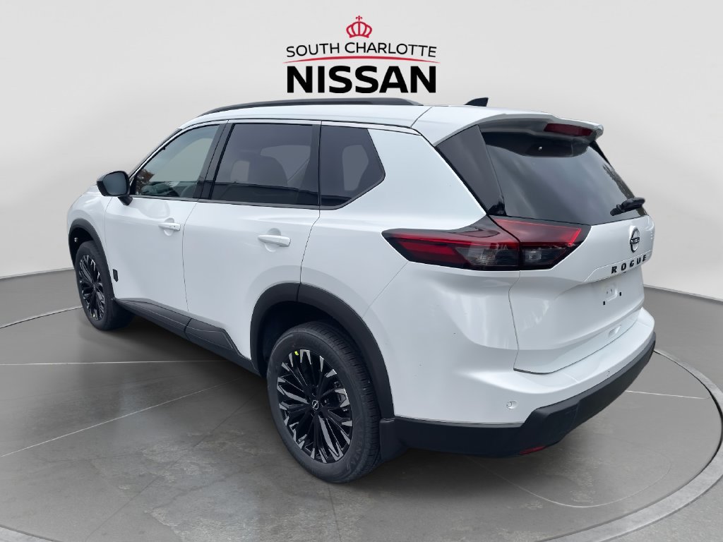 New 2027 Nissan Rogue Dark Armor FWD image 4