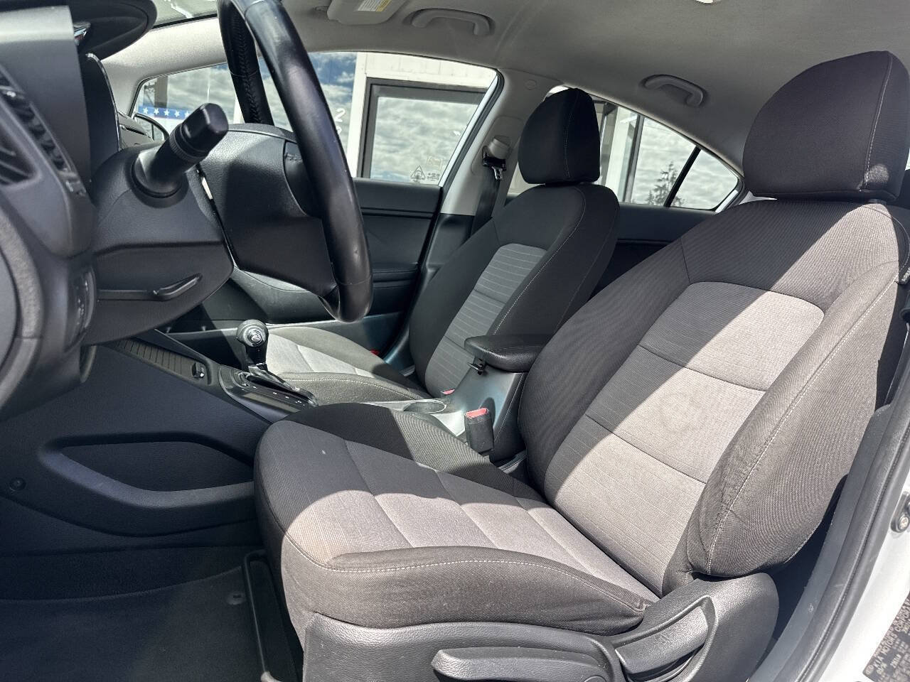 Used 2016 Kia Forte EX FWD image 29