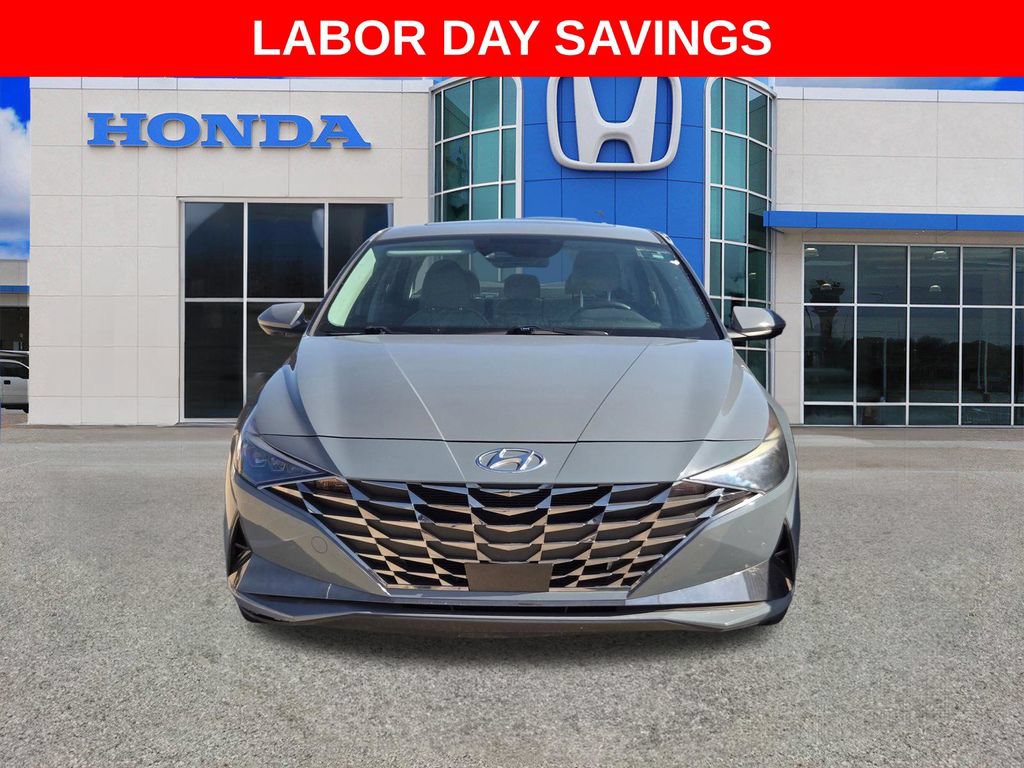 Used 2022 Hyundai Elantra Limited FWD image 19