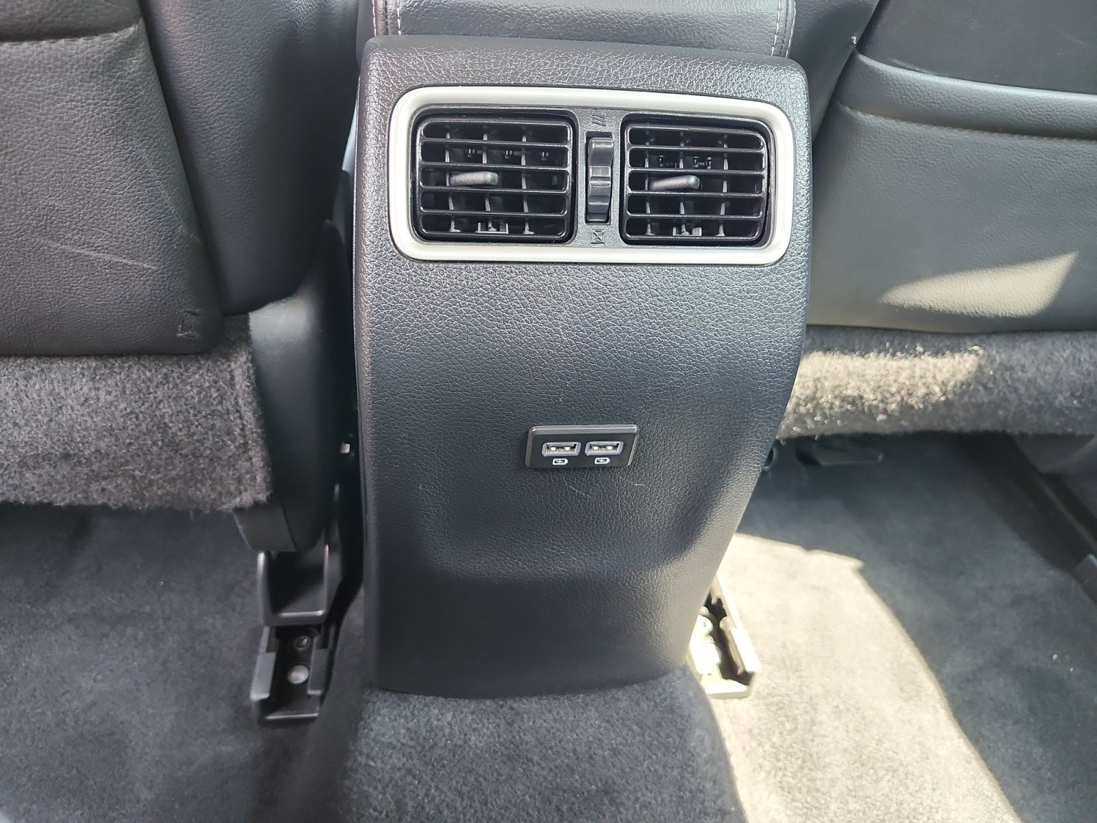Used 2017 Nissan Altima 3.5 SL w/ 3.5 Technology Package FWD image 13