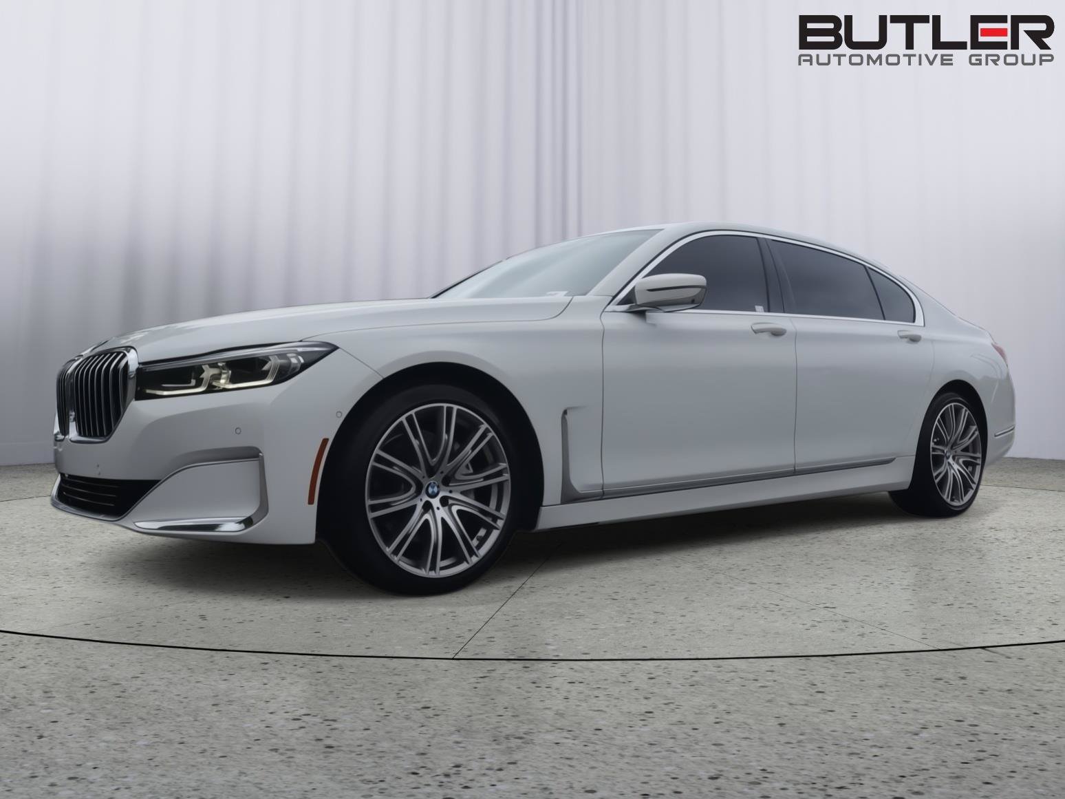 Used 2022 BMW 740i w/ Premium Package RWD image 42