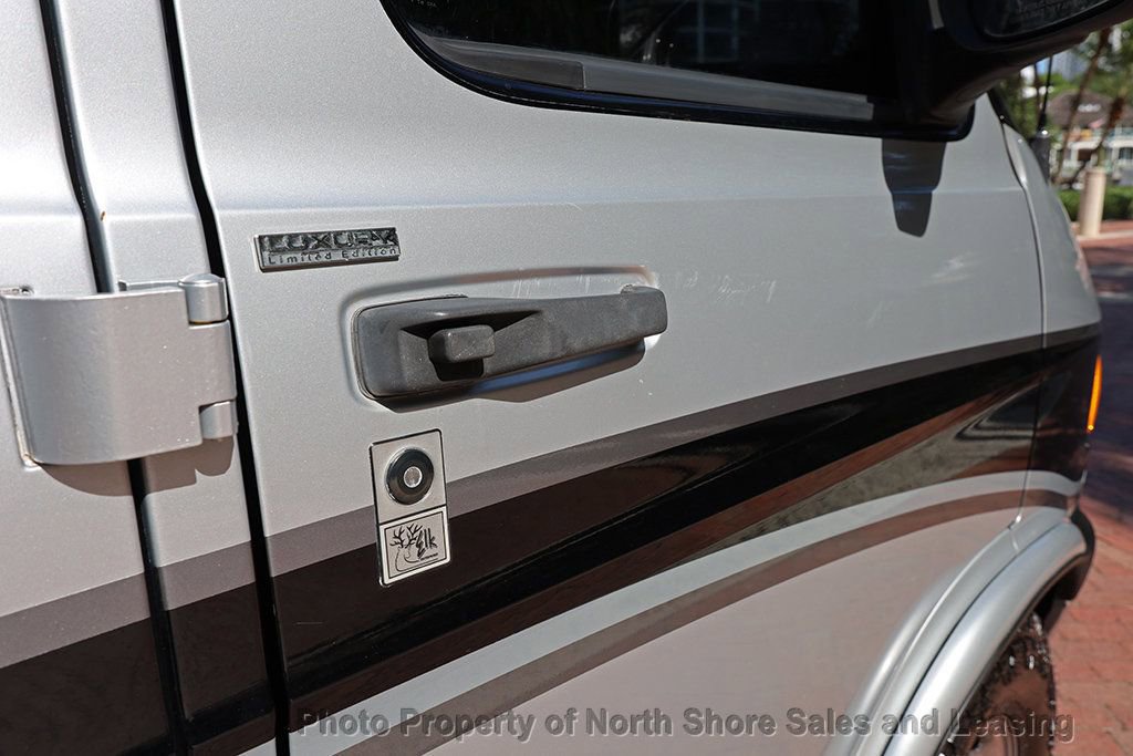 Used 1998 Dodge B1500 image 25