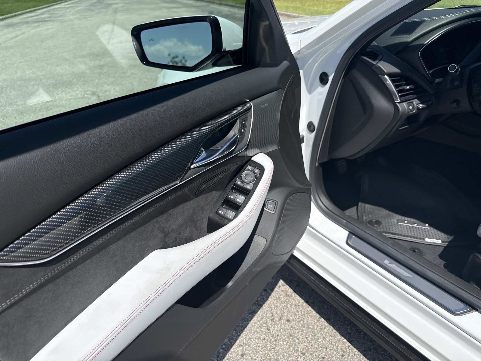 Used 2022 Cadillac CT5 V Blackwing w/ Carbon Fiber Package 2 RWD image 19