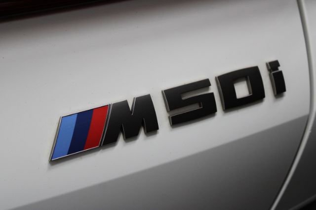 Used 2020 BMW X6 M50i AWD/4WD image 9