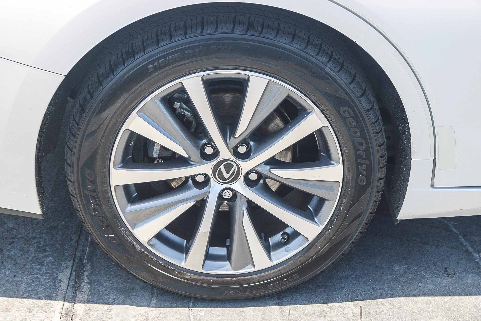 Used 2021 Lexus ES 350 w/ Accessory Package FWD image 13