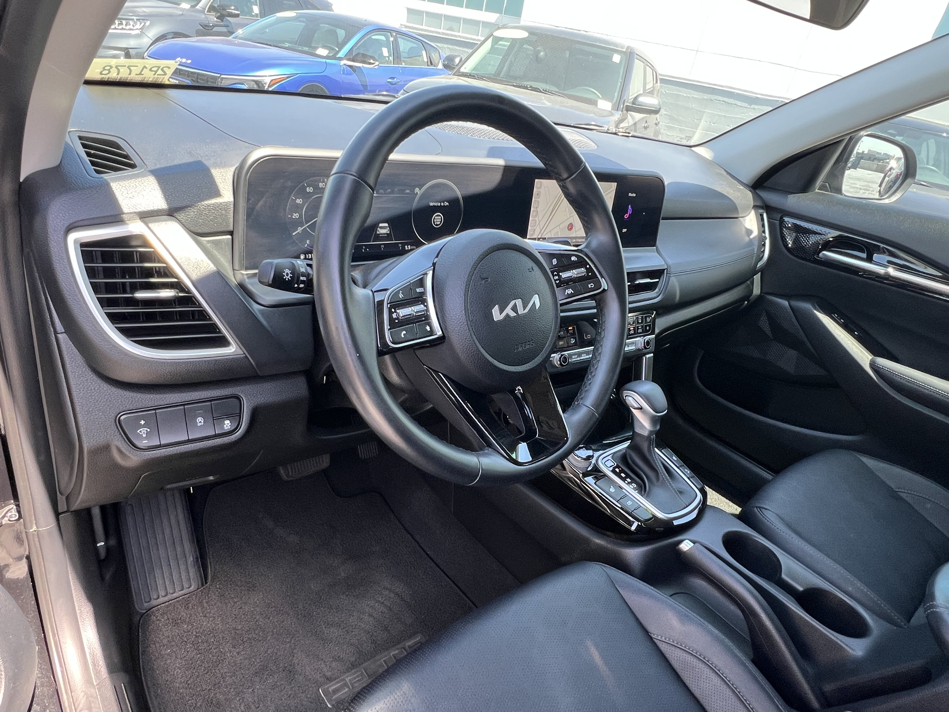 Certified 2024 Kia Seltos EX FWD image 21