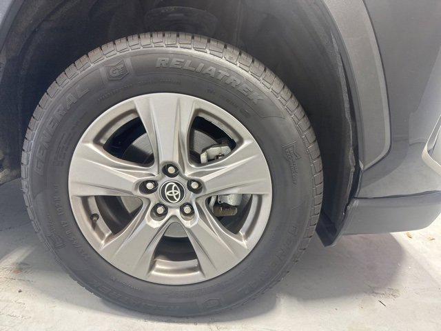 Used 2024 Toyota RAV4 XLE image 4