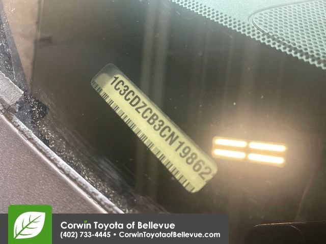 Used 2012 Dodge Avenger SXT image 30