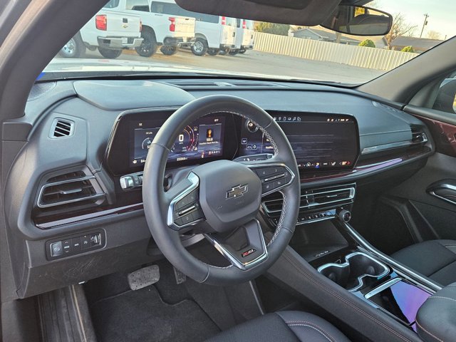 Used 2025 Chevrolet Traverse Z71 w/ Driver Confidence Package image 7