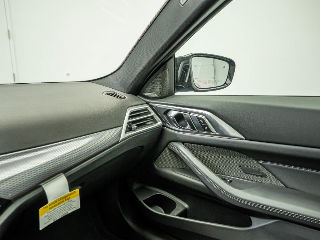 Used 2026 BMW M440i Coupe RWD image 36