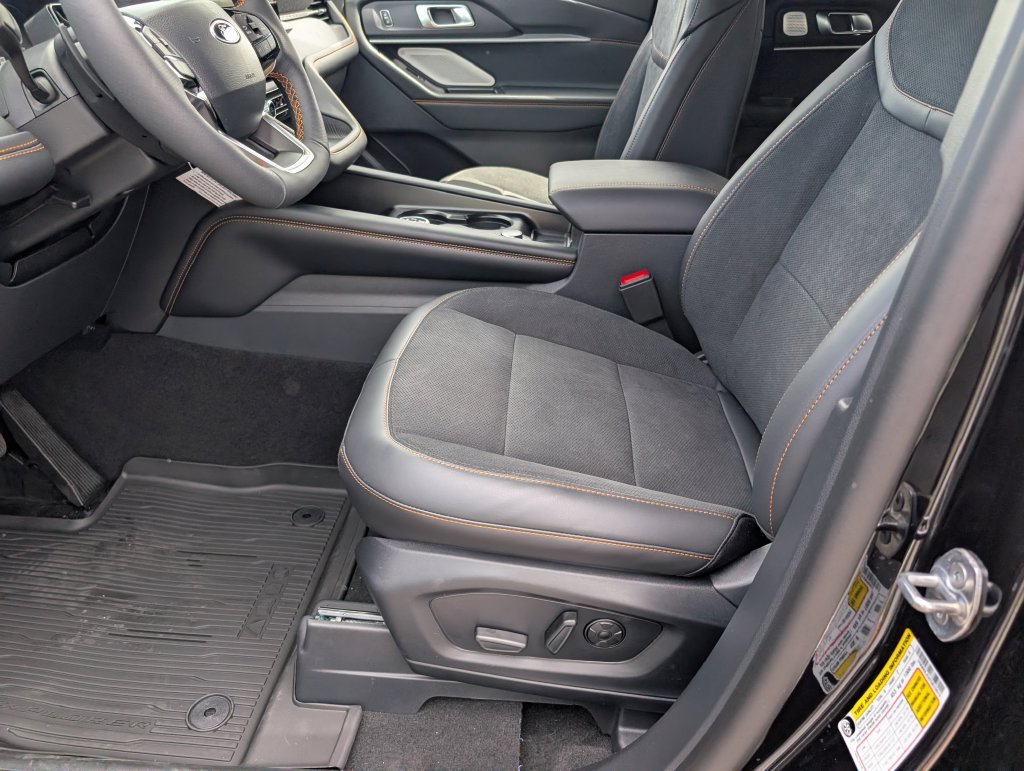 New 2026 Ford Explorer Tremor w/ Tremor Ultimate Package AWD/4WD image 9