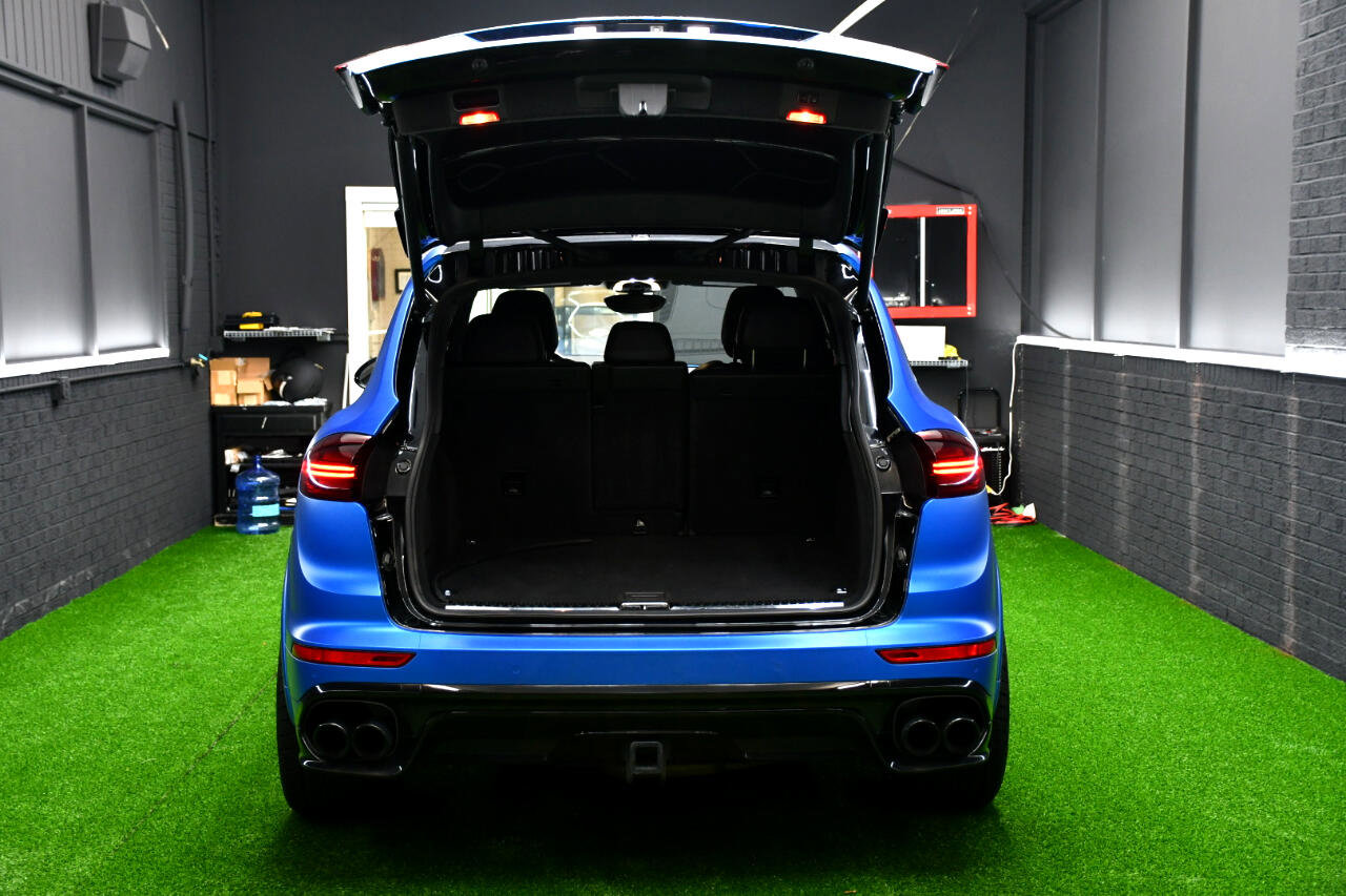 Used 2017 Porsche Cayenne GTS image 45