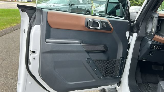 Used 2024 Ford Bronco Outer Banks AWD/4WD image 9