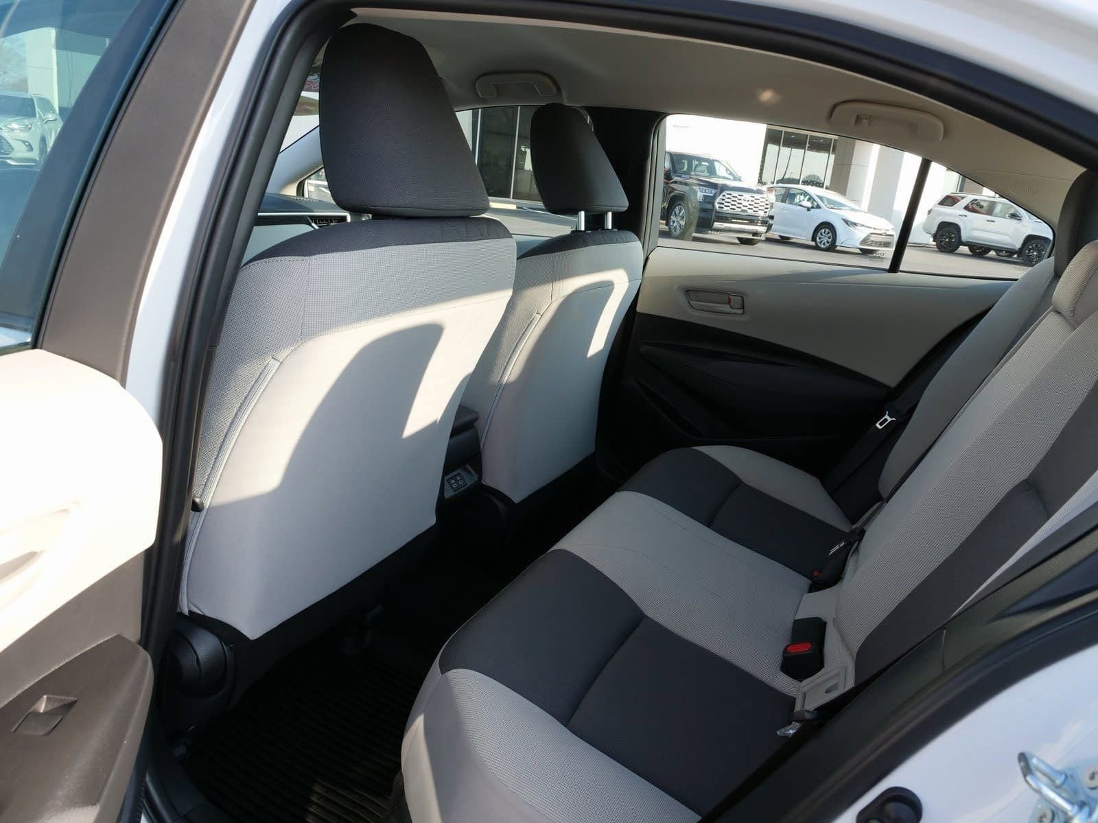 Used 2025 Toyota Corolla LE image 15