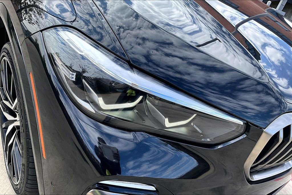 Used 2021 BMW X5 M50i image 39