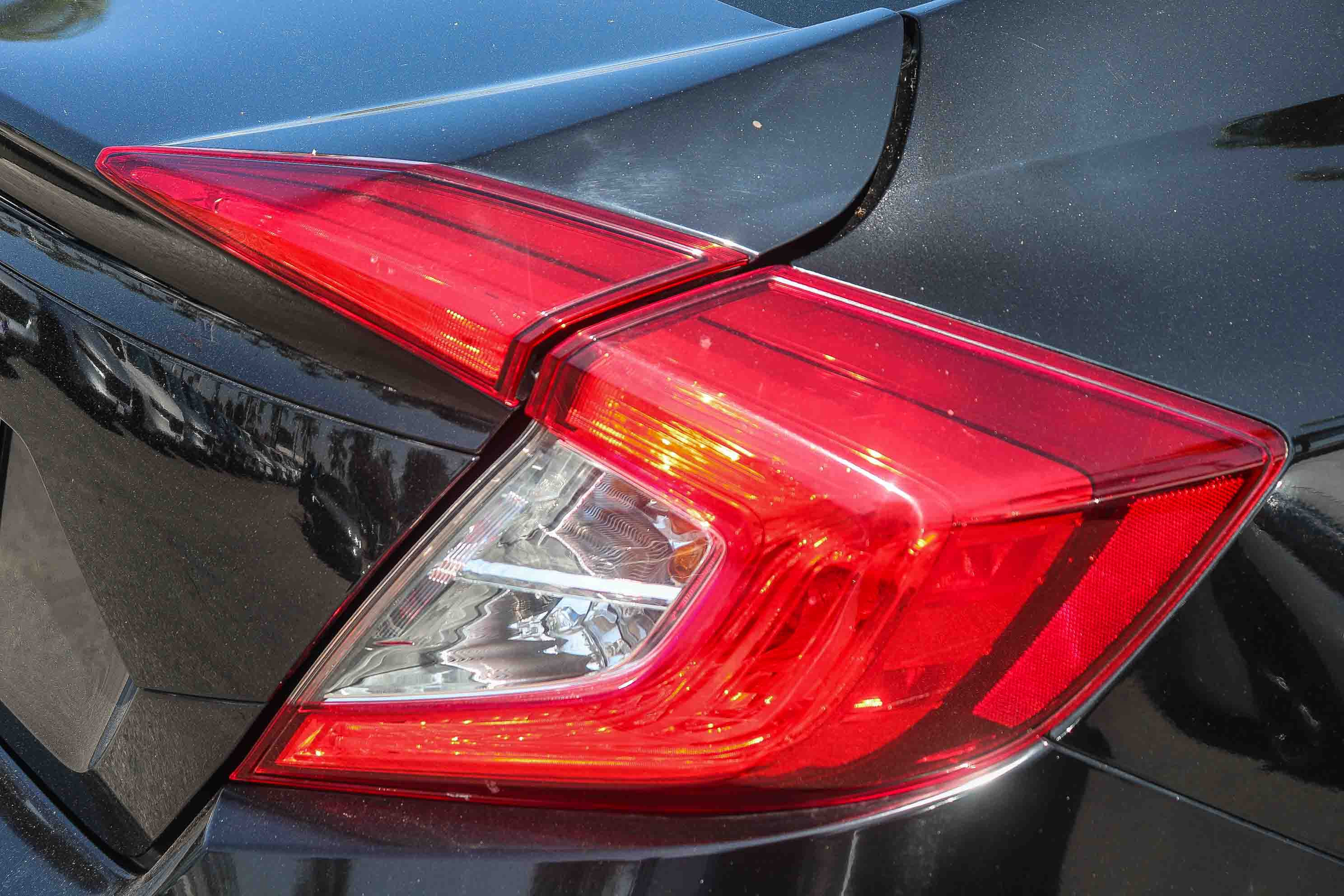 Certified 2017 Honda Civic EX image 9