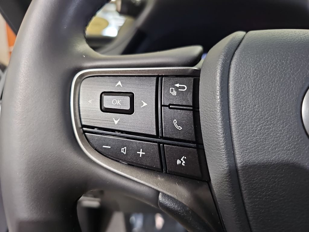 Used 2023 Lexus ES 250 w/ Premium Package AWD/4WD image 16