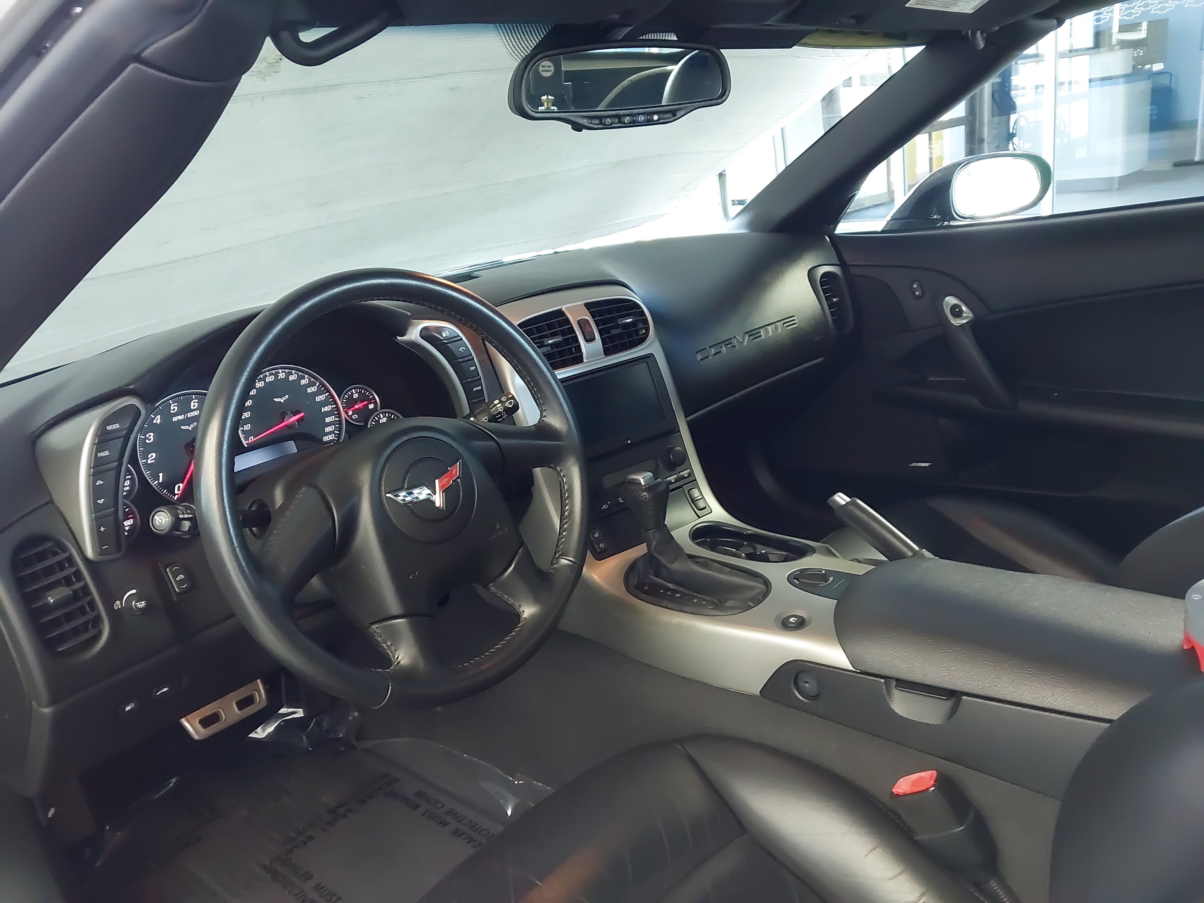 Used 2005 Chevrolet Corvette Convertible w/ Preferred Equipment Group RWD image 2