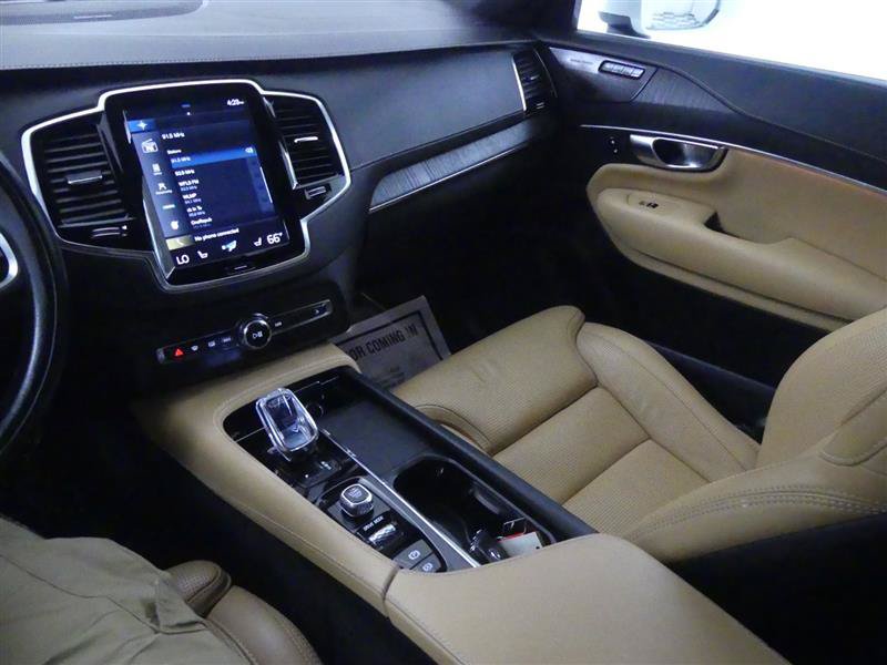 Used 2021 Volvo XC90 T8 Inscription AWD/4WD image 18