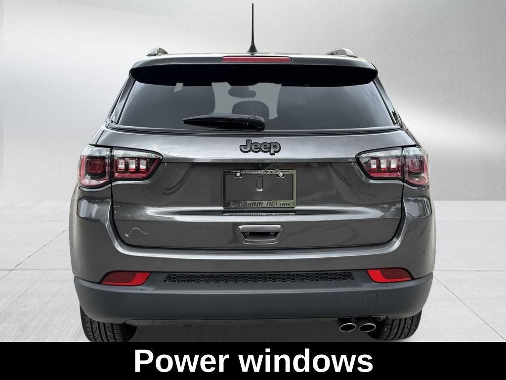 Certified 2022 Jeep Compass Altitude image 7