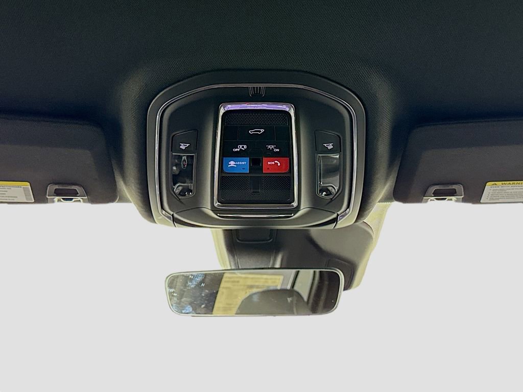 New 2025 Jeep Grand Cherokee Laredo image 23