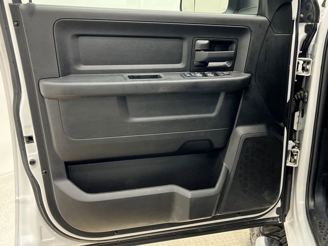 Used 2018 RAM 2500 Tradesman w/ Chrome Appearance Group image 11