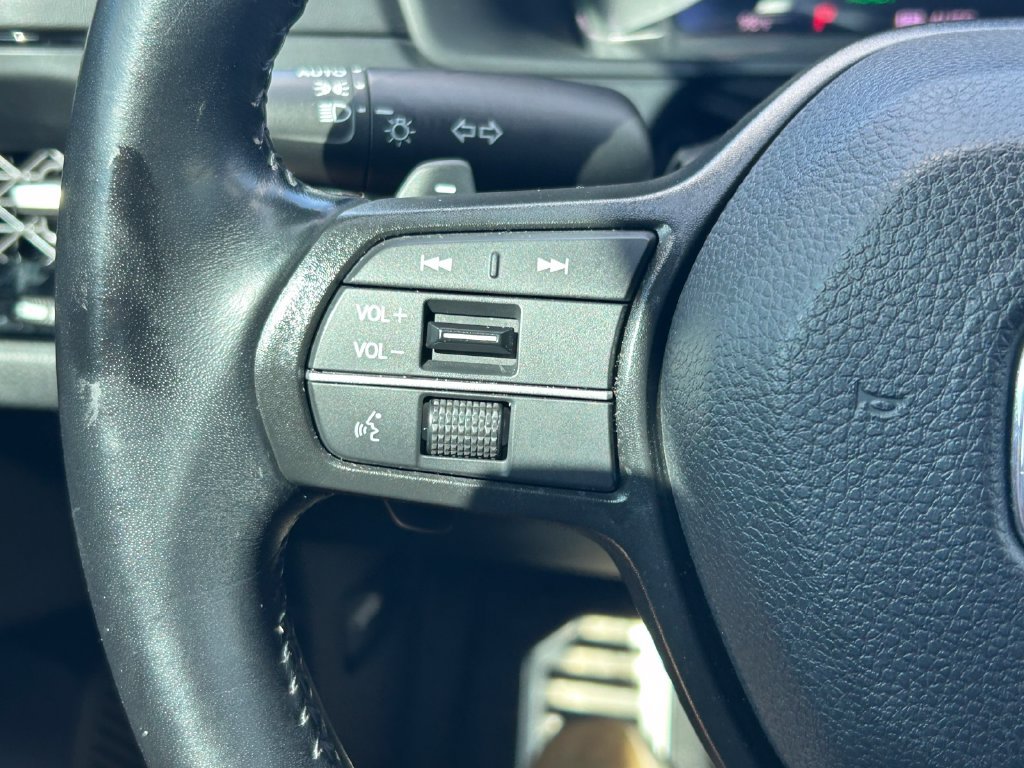 Used 2023 Honda Accord Sport image 32