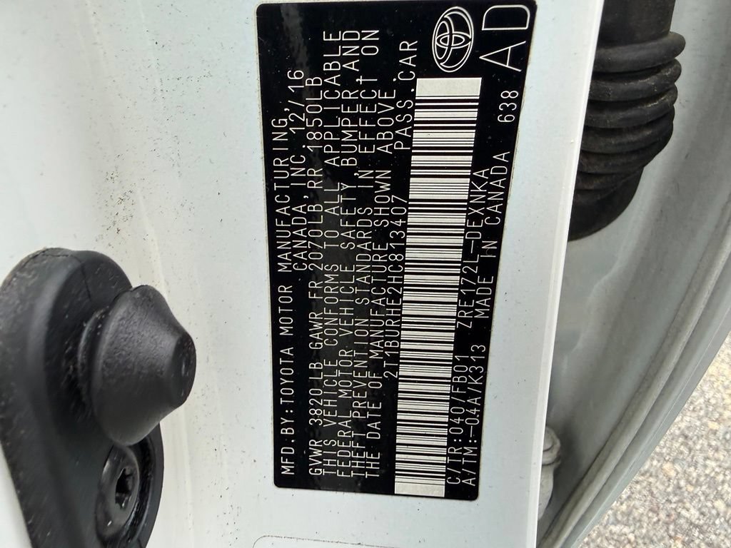 Used 2017 Toyota Corolla LE w/ Carpet Mat Package (TMS) FWD image 34