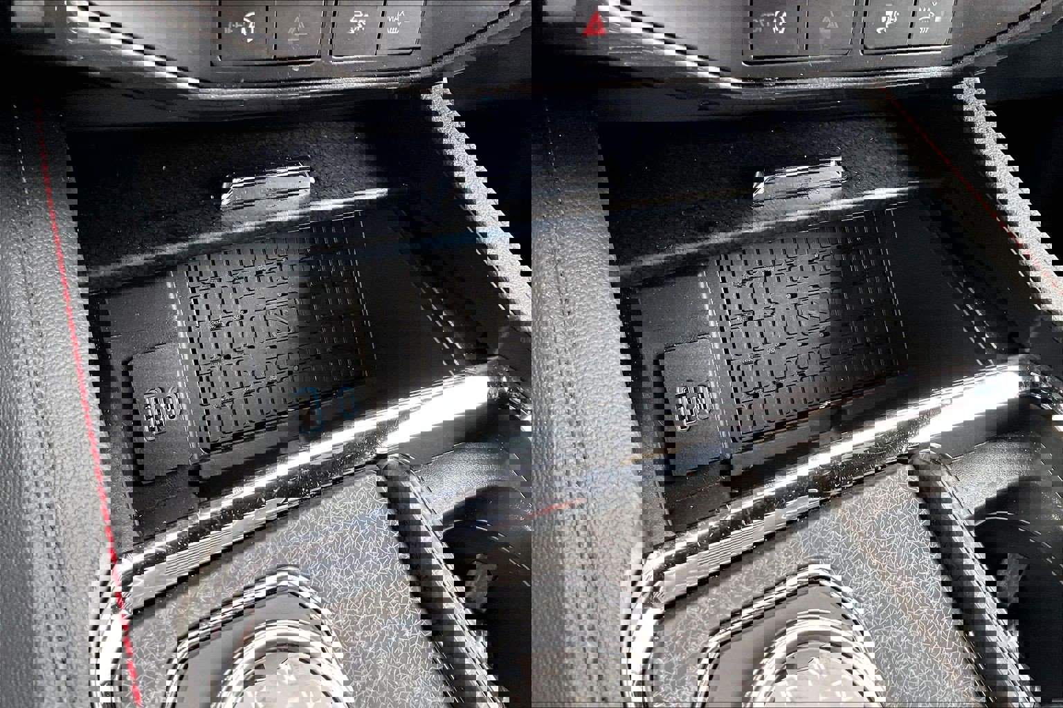 Used 2024 Ford Expedition Limited image 34