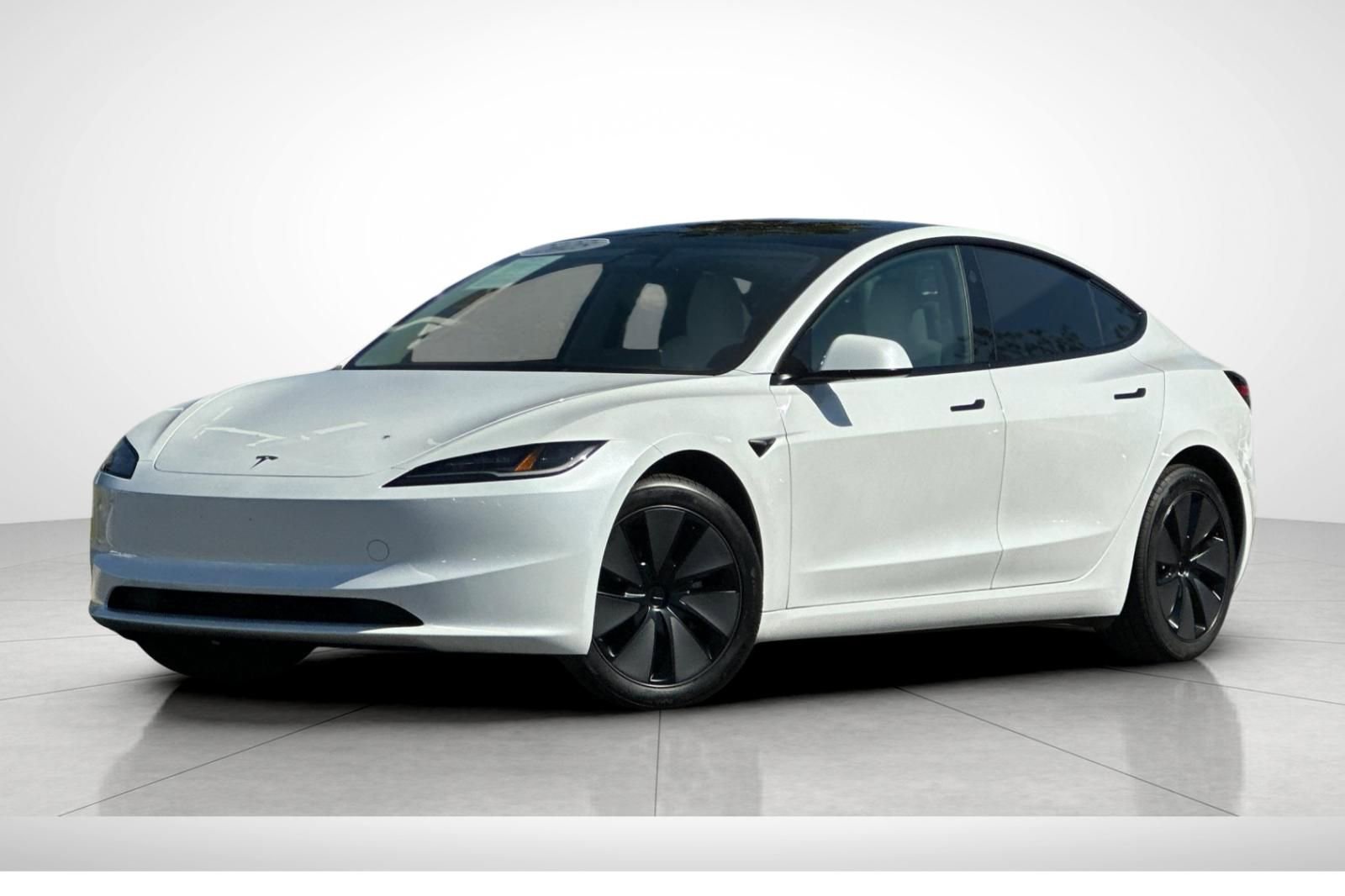 Used 2025 Tesla Model 3 Long Range image 2