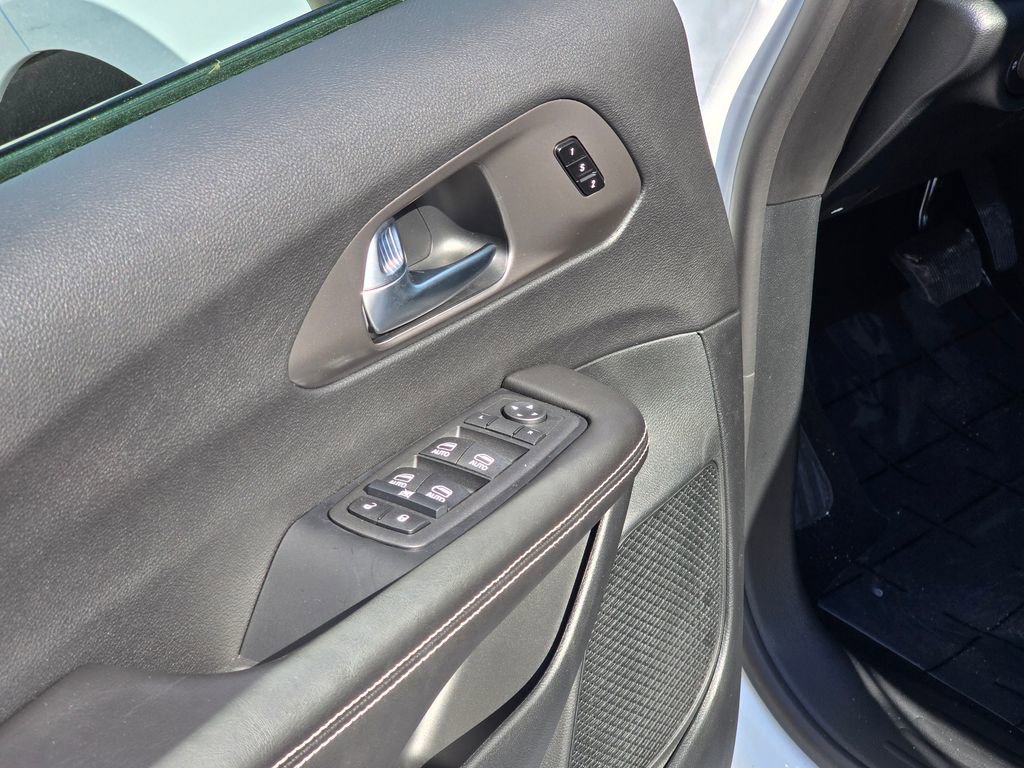 New 2026 Chrysler Pacifica Select image 32