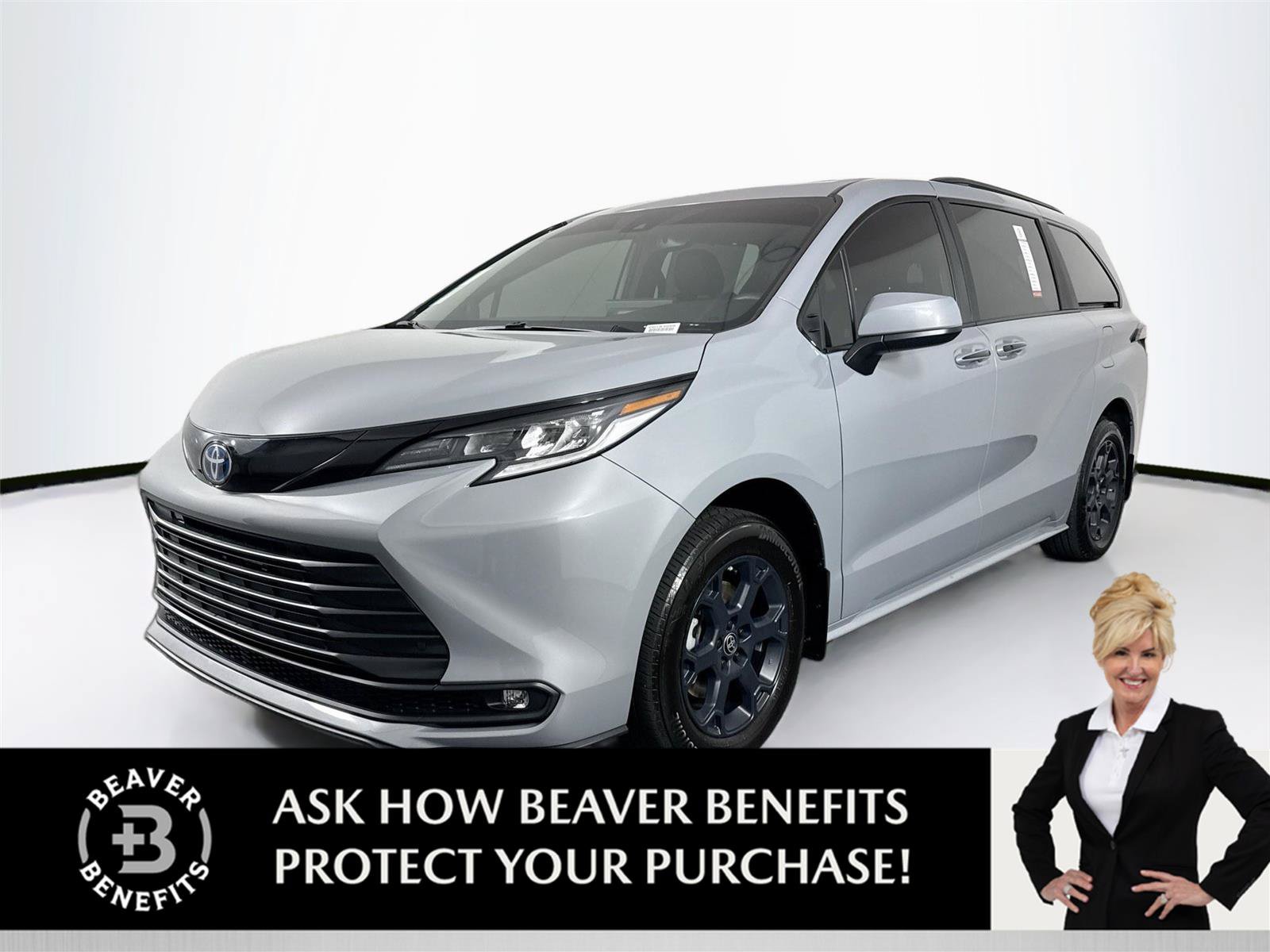 Certified 2025 Toyota Sienna XLE Woodland Edition