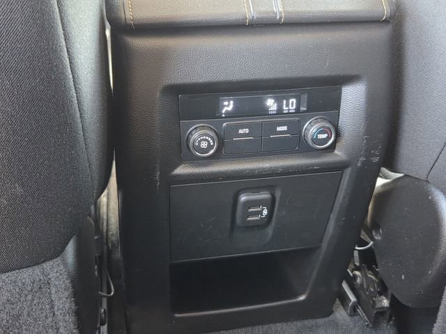 Certified 2021 Chevrolet Traverse LT AWD/4WD image 17