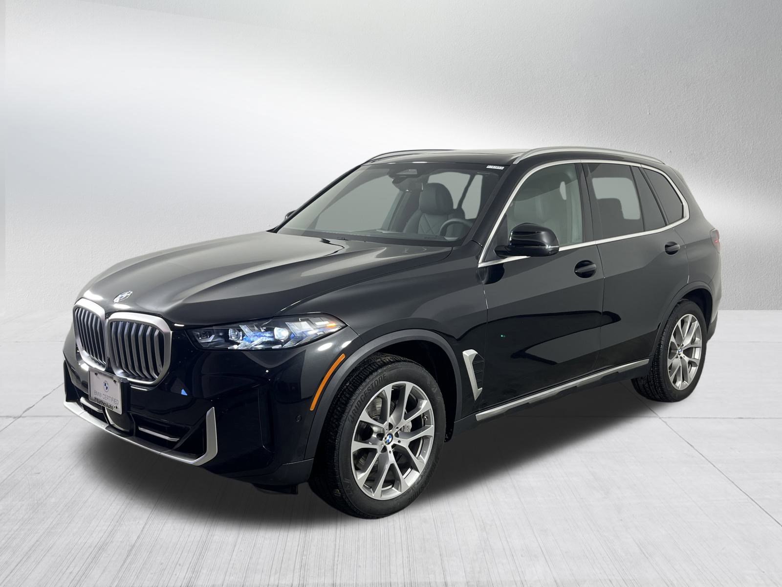 Certified 2025 BMW X5 xDrive40i w/ Premium Package image 3