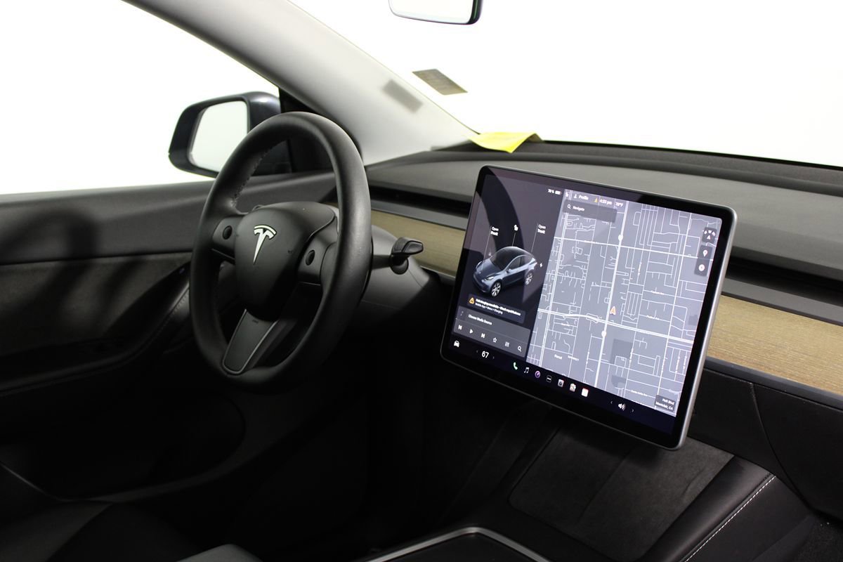 Used 2021 Tesla Model Y Long Range AWD/4WD image 12