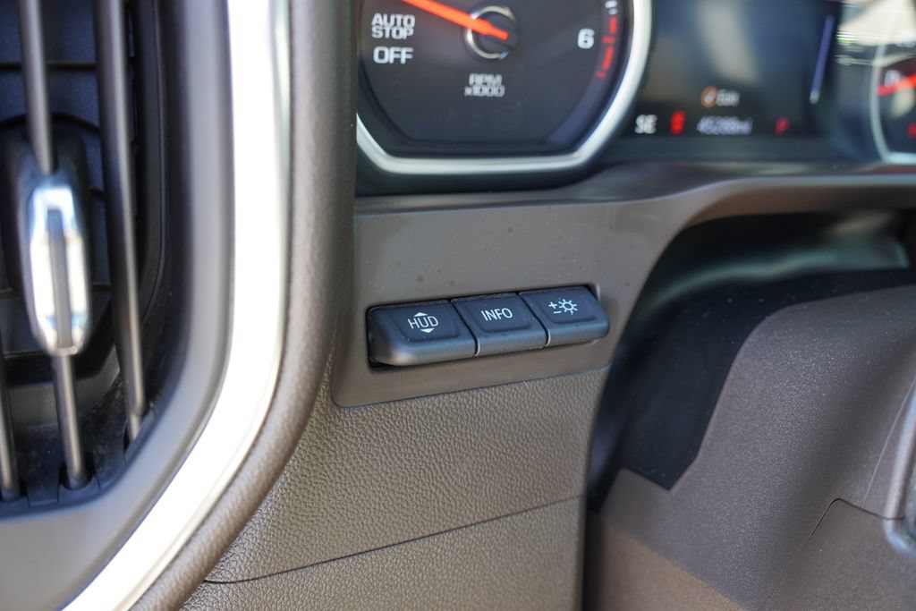 Certified 2019 Chevrolet Silverado 1500 LTZ w/ LTZ Premium Package AWD/4WD image 28