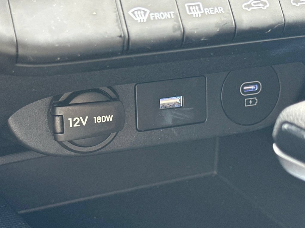 Used 2024 Hyundai Elantra SEL FWD image 24