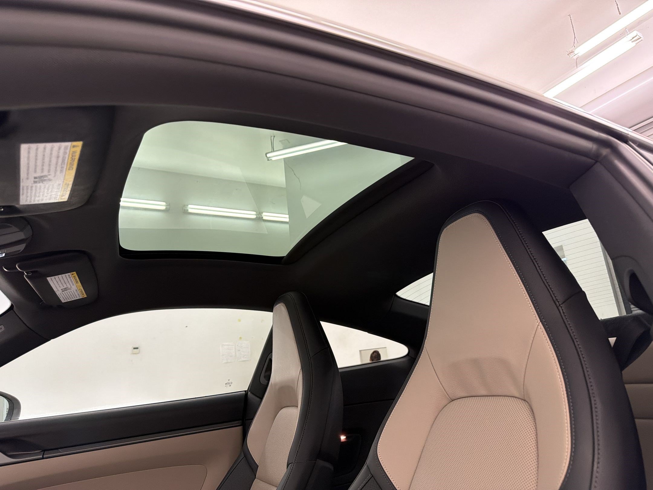 Certified 2025 Porsche 911 Carrera RWD image 14