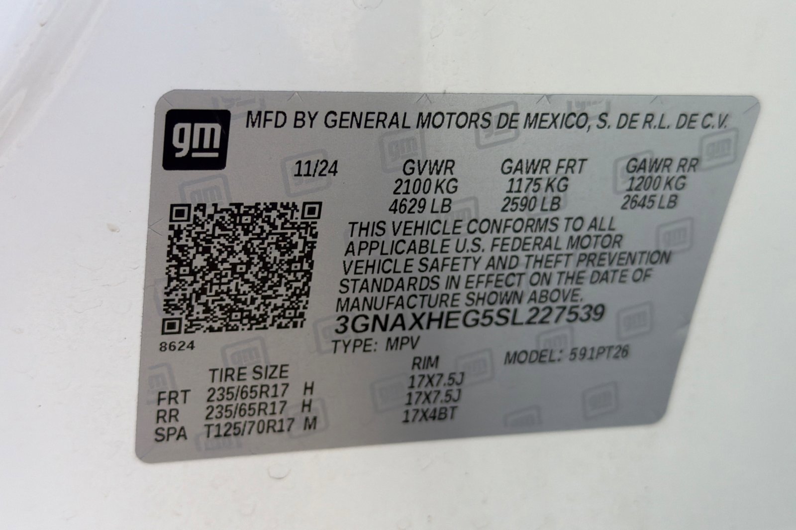Used 2025 Chevrolet Equinox LT FWD image 30