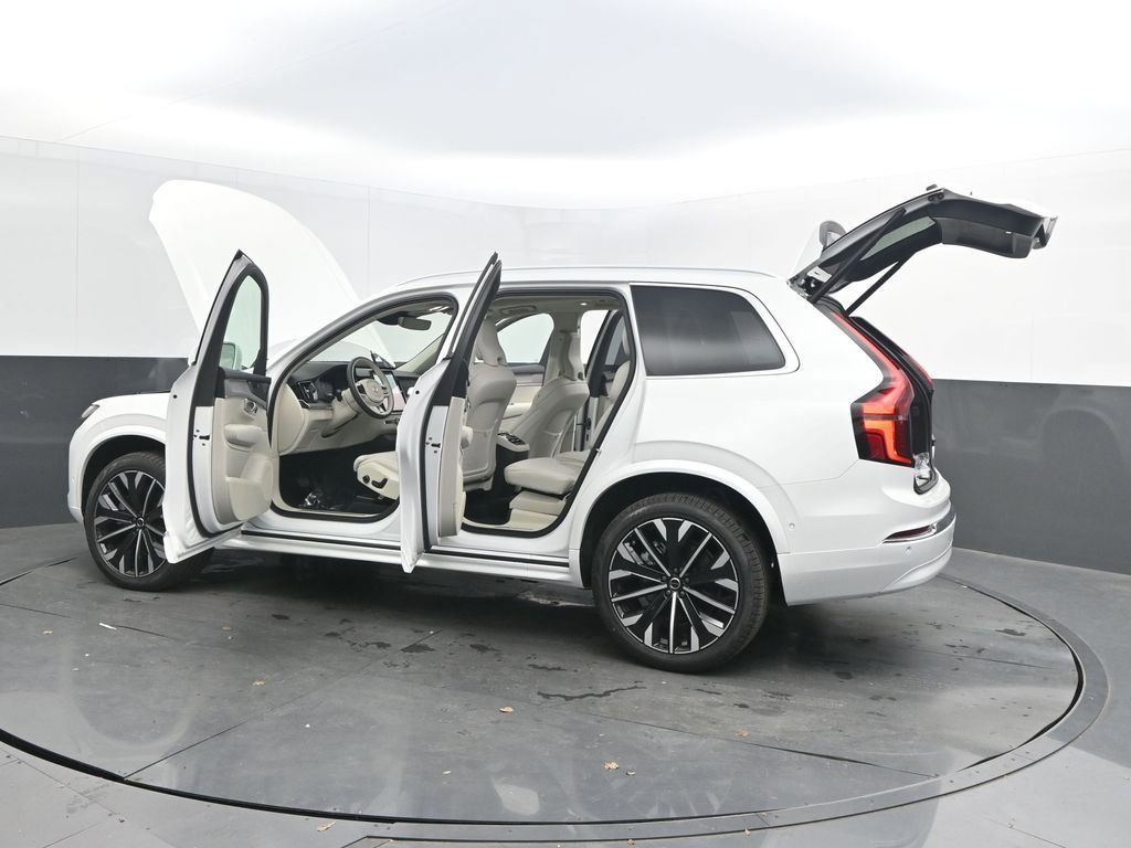 New 2026 Volvo XC90 B6 Ultra w/ Protection Package image 39