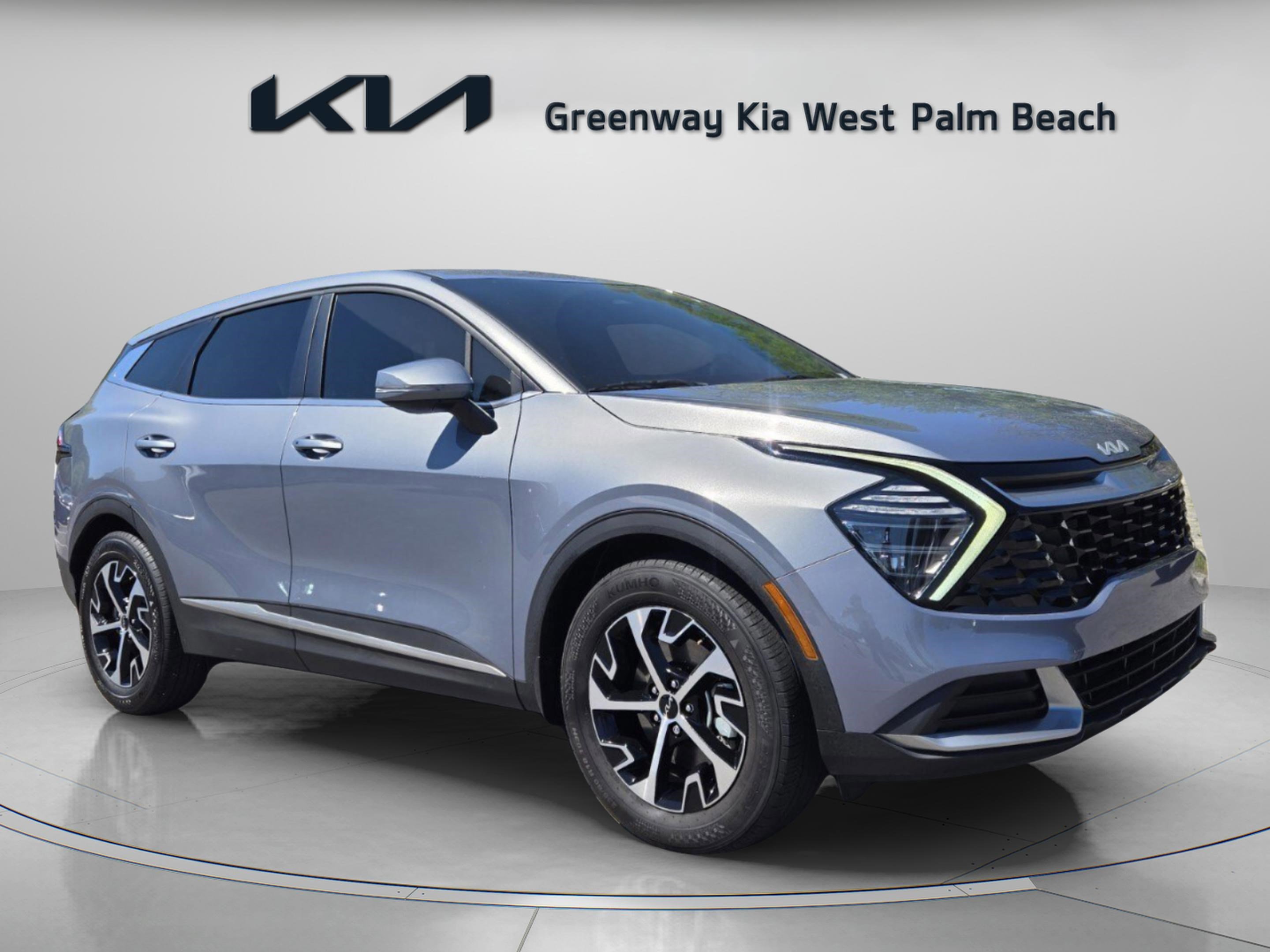 Used 2024 Kia Sportage EX image 1