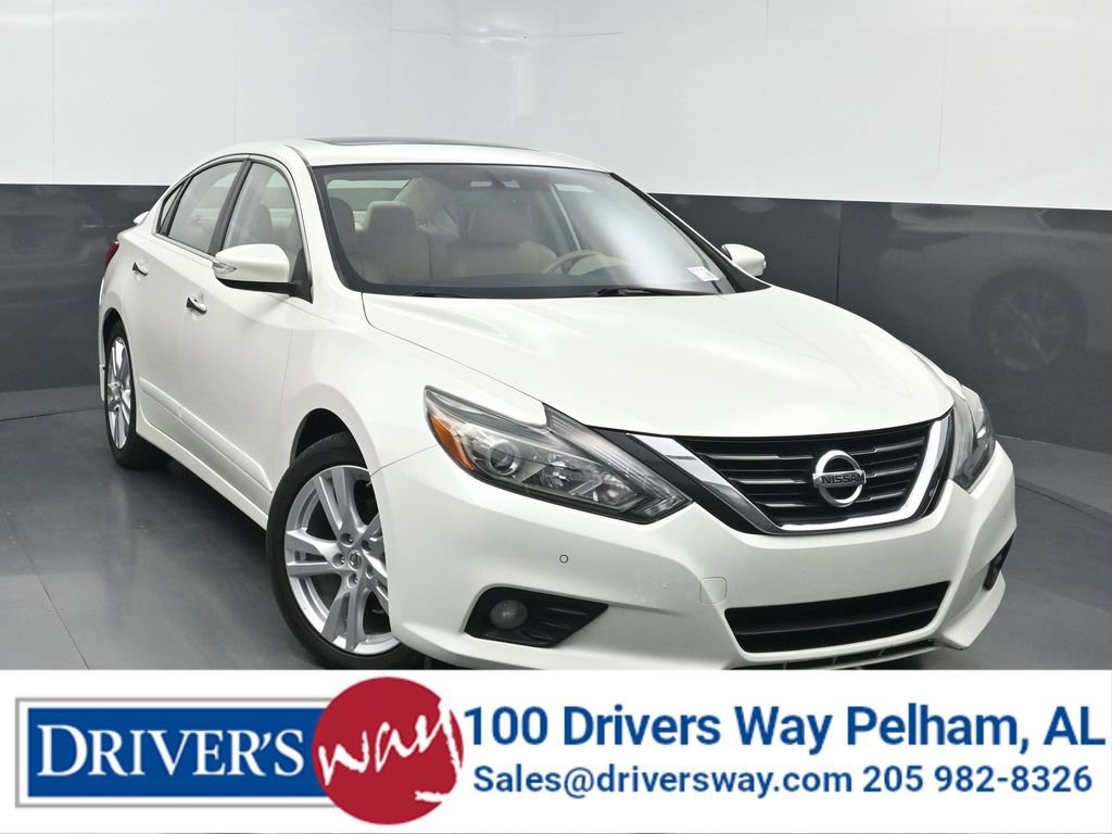 Used 2017 Nissan Altima 3.5 SL w/ 3.5SL Technology Package FWD image 1