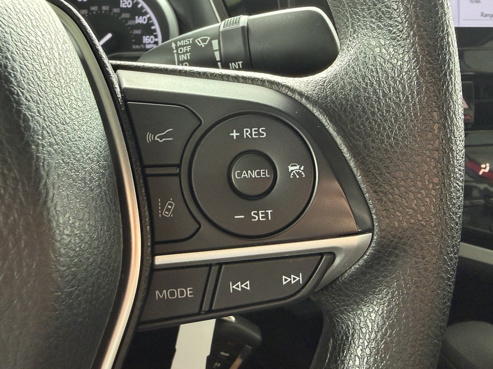 Used 2024 Toyota Camry LE AWD/4WD image 14