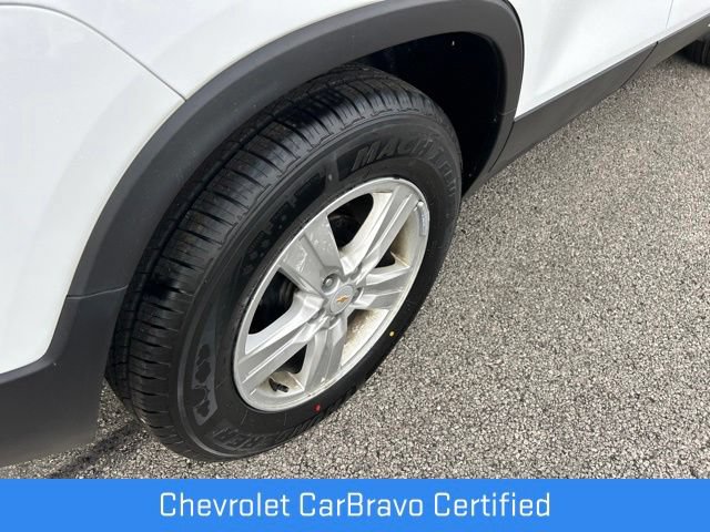 Used 2020 Chevrolet Trax LT w/ LT Convenience Package FWD image 19